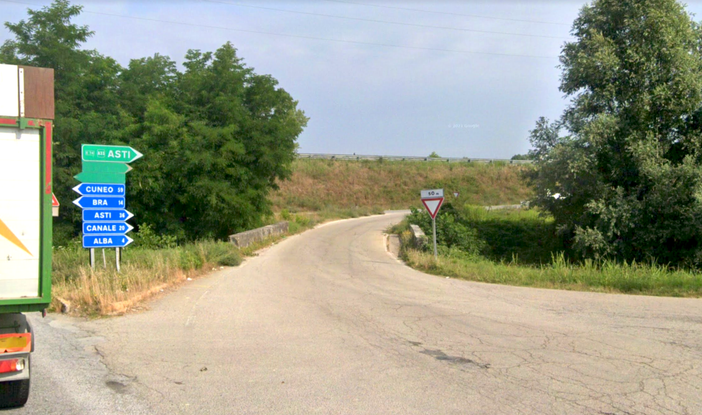 L'ingresso in tangenziale da Gallo d'Alba (Google)