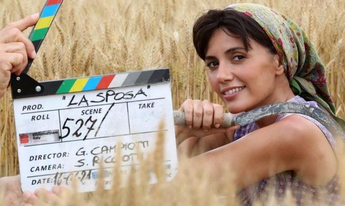 Sulle Calabrotte anche una fiction RAI intitolata "La Sposa" con protagonista Serena Rossi Sulle Calabrotte anche una fiction RAI intitolata "La Sposa" con protagonista Serena Rossi