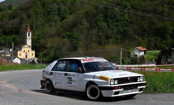 L'equipaggio Mao-Femia su Lancia Delta Integrale, al 12° Rally Storico del Cuneese, nell'ambito del 25° Valli Cuneesi 2019 (Foto Magnano)