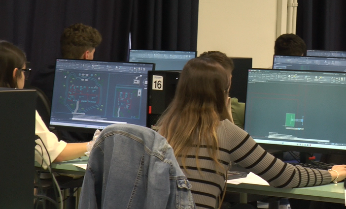 Oltre 50 gli studenti alla gara nazionale degli istituti geometri CAT al "Bianchi-Virginio" di Cuneo [VIDEO]