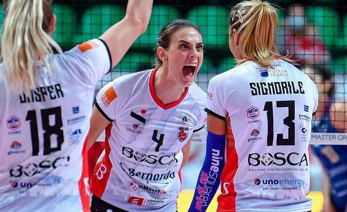 Tutta la grinta di Federica Squarcini, una delle note più liete dell'avvio di stagione cuneese (credit Danilo Ninotto)