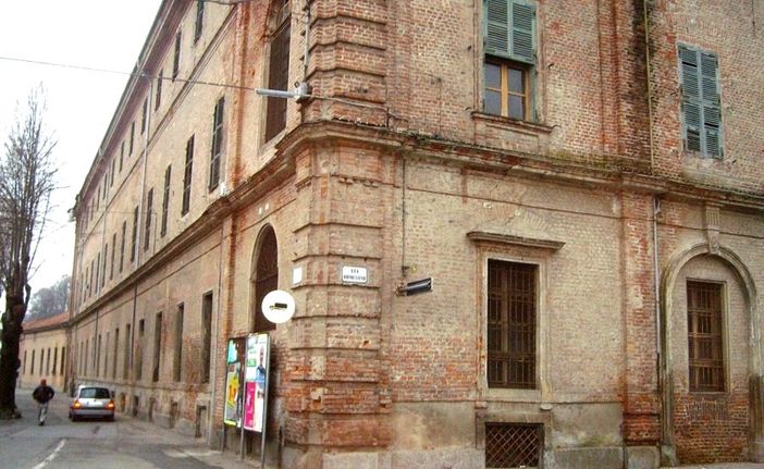 Le strutture dell'ex Ospedale Psichiatrico a Racconigi Le strutture dell'ex Ospedale Psichiatrico a Racconigi