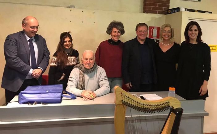 Insieme al compianto sindaco di Moretta, Banchio, durante la presentazione di un suo libro Insieme al compianto sindaco di Moretta, Banchio, durante la presentazione di un suo libro