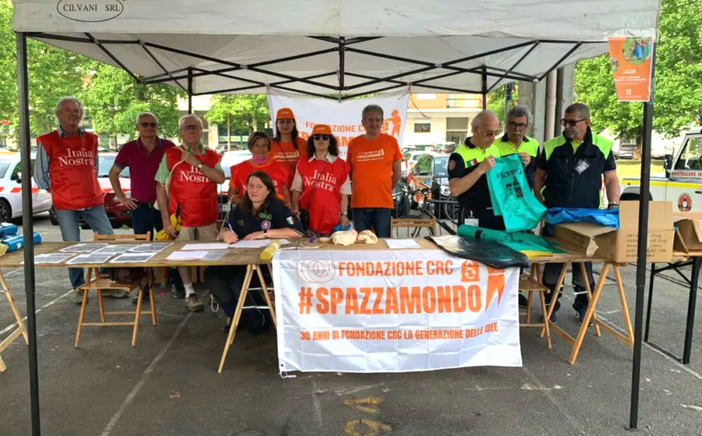 Volontari di Italia Nostra all'ultima edizione di "Spazzamondo"