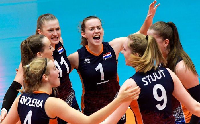 Klein Lankhorst (maglia numero 1) è la seconda giocatrice olandese nella storia di Cuneo Granda Volley dopo Marrit Jasper Klein Lankhorst (maglia numero 1) è la seconda giocatrice olandese nella storia di Cuneo Granda Volley dopo Marrit Jasper