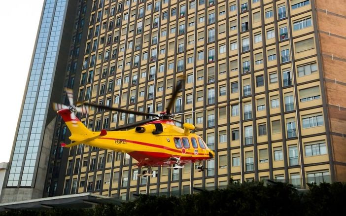 Il giovanissimo motociclista è ricoverato al Cto di Torino