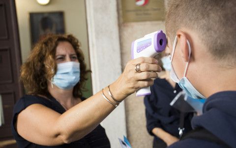 Covid, nelle scuole piemontesi aumentano focolai, in Granda più di 600 classi in quarantena