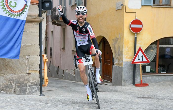 Ciclismo: Leonardo Viglione trionfa in casa nella Cicloscalata al Belvedere Ciclismo: Leonardo Viglione trionfa in casa nella Cicloscalata al Belvedere