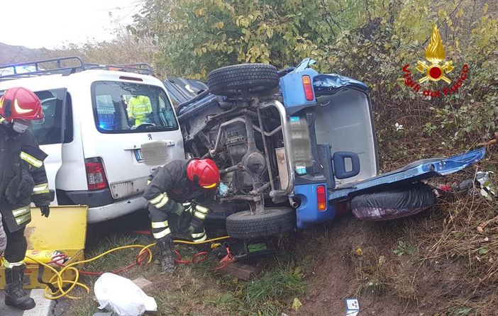 Nucetto: frontale fra due auto, chiusura temporanea per la SS28 Nucetto: frontale fra due auto, chiusura temporanea per la SS28