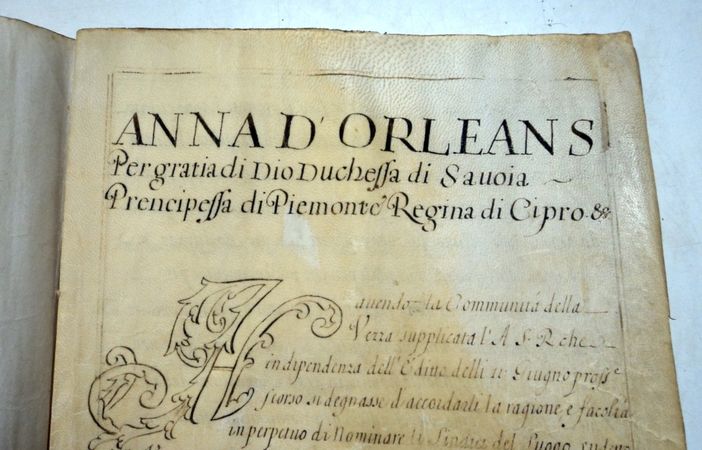 Alcuni preziosi documenti conservati nell'archivio storico del municipio roerino