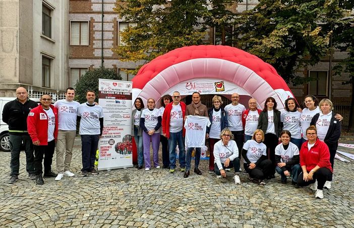 Tour "Il Piemonte per il tuo Cuore" ad Alba: prevenzione e screening in piazza San Paolo