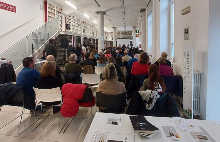 Tre scaffali per tre "ragazze di Asti": la Biblioteca Faletti intitola spazi a Daniela Albertelli, Alessandra Appiano ed Elisa Schininà