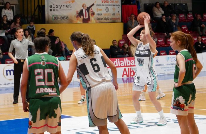 Basket femminile Serie C: Langhe Roero Twin spumeggianti, superata Arona Basket femminile Serie C: Langhe Roero Twin spumeggianti, superata Arona
