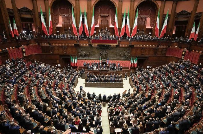 VOLTI E RISVOLTI / Sta emergendo il tentativo della politica di soffocare la partecipazione VOLTI E RISVOLTI / Sta emergendo il tentativo della politica di soffocare la partecipazione