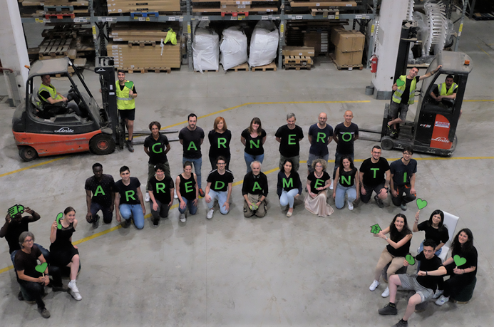 Carovita: 40mila euro extra ai dipendenti: "il nostro aiuto per pagare le bollette" Carovita: 40mila euro extra ai dipendenti: "il nostro aiuto per pagare le bollette"