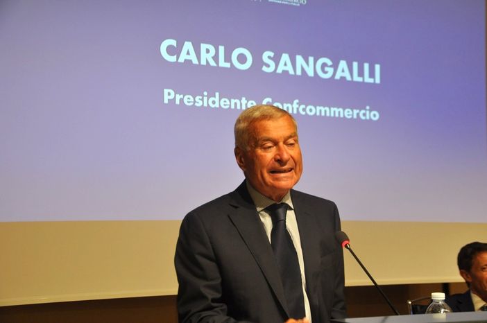 Carlo Sangalli, presidente nazionale Ascom Confcommercio, intervenuto all'assemblea annuale Aca