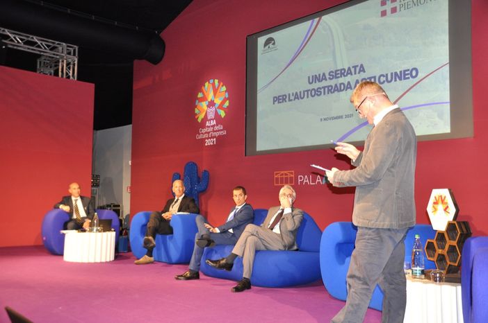 Al Pala Alba Capitale il confronto sul completamento Asti-Cuneo