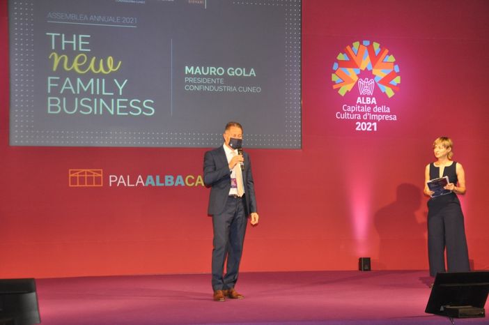 Proseguono gli appuntamenti organizzati da Confindustria Cuneo (in foto il presidente Mauro Gola) nell'ambito di Alba Capitale della Cultura d'Impresa