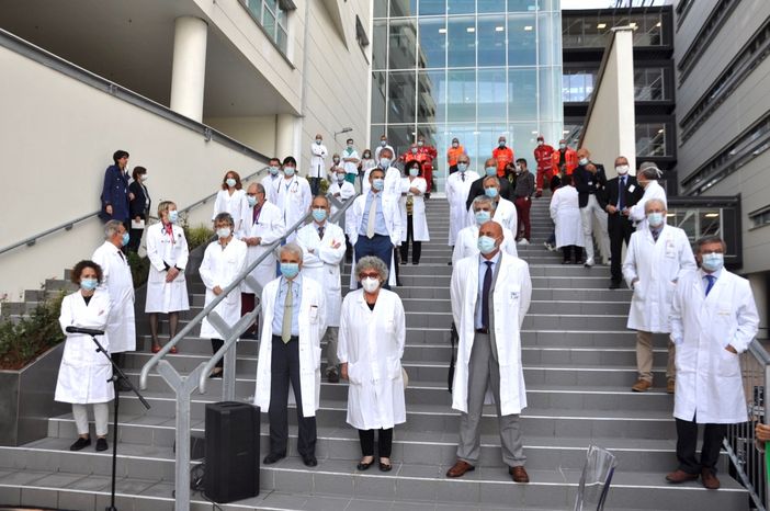 Settembre 2020: l'ospedale aperto a luglio viene intitolato a Michele e Pietro Ferrero