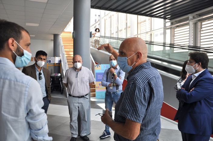 Alcuni momenti della visita che il Gruppo Pd in Consiglio regionale ha tenuto questa mattina nel nosocomio langarolo guidato dall'ex sindaco albese Maurizio Marello