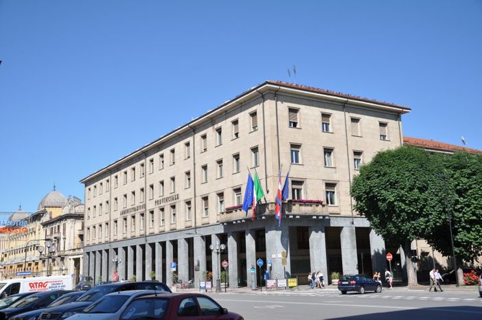 Il palazzo della Provincia di Cuneo Il palazzo della Provincia di Cuneo