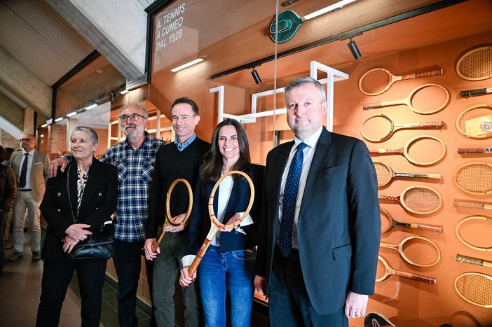 Tennis: Filippo Volandri e Roberta Vinci a Cuneo, tra racchette d'epoca e "Dialoghi sul talento" (FOTO e VIDEO)