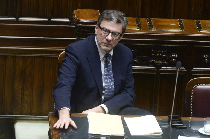 Manovra, Giorgetti “Sostenibilità e rispetto regole ue per stabilità economica”
