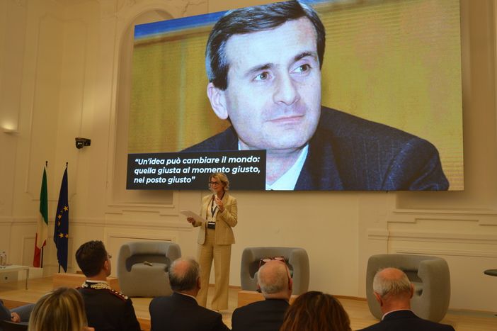 Confindustria è "Al lavoro sul lavoro": nella sede di Cuneo l'incontro con Maurizio Sacconi