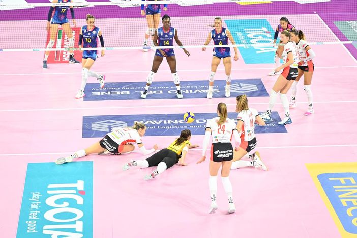 La Honda Olivero Cuneo perde la prima sfida di campionato a Firenze ma lascia una buona impressione