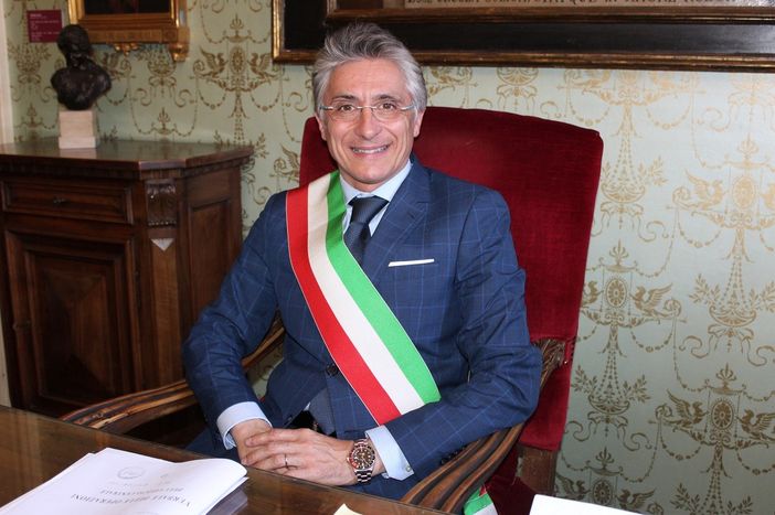 Il sindaco di Alba Carlo Bo