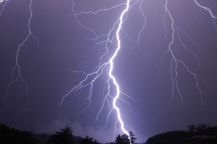 Allerta gialla in Piemonte: fino a domani attesi forti temporali anche sulla Valle Po Allerta gialla in Piemonte: fino a domani attesi forti temporali anche sulla Valle Po