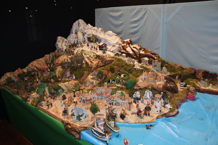 Il "Presepe dei Viaggiatore" di Maddalena Ravinale e Carlo Casavecchia Il "Presepe dei Viaggiatore" di Maddalena Ravinale e Carlo Casavecchia