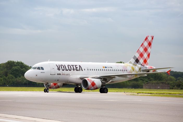 Dall'aeroporto di Cuneo alla Sardegna. A giugno il debutto di Volotea a Levaldigi con i voli per Olbia
