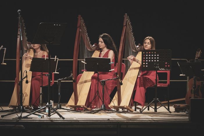 Dal 27 agosto al 1° settembre 2024 a Saluzzo avranno luogo il Concorso e il Festival Internazionale Suoni d’Arpa 2024