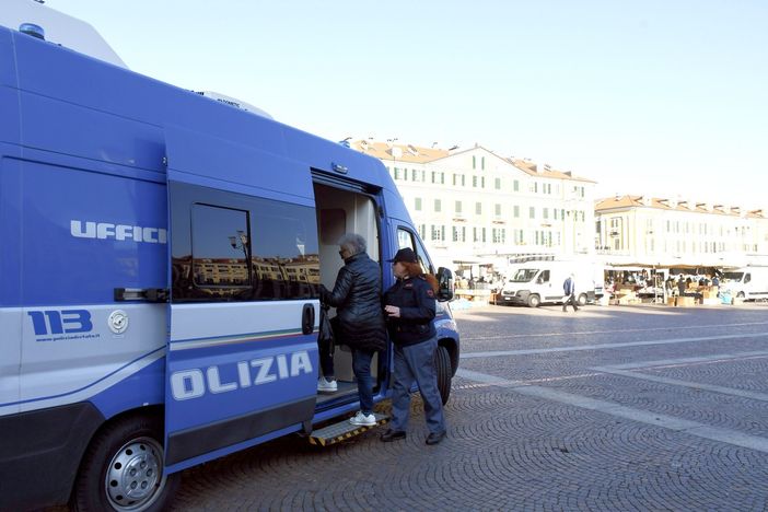 Per le festività la Questura di Cuneo potenzia i servizi di controllo del territorio Per le festività la Questura di Cuneo potenzia i servizi di controllo del territorio