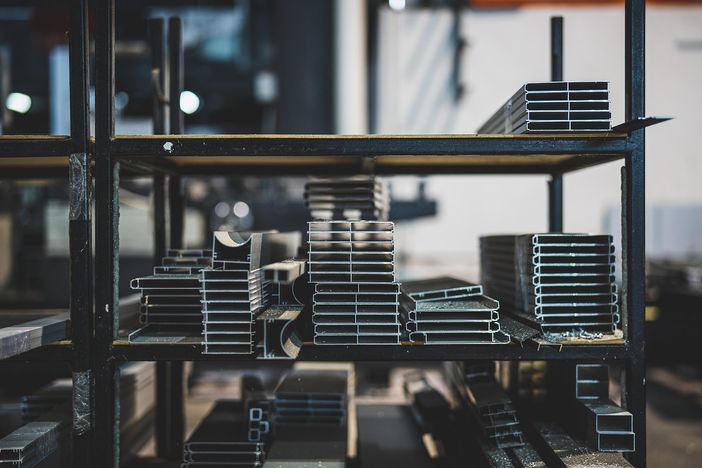 Stoccatori elettrici e industria 4.0: soluzioni smart per l'ottimizzazione della catena logistica Stoccatori elettrici e industria 4.0: soluzioni smart per l'ottimizzazione della catena logistica