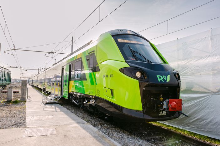 Da Savigliano il nuovo treno Regionale a 200 km/h firmato Alstom e Trenitalia Da Savigliano il nuovo treno Regionale a 200 km/h firmato Alstom e Trenitalia