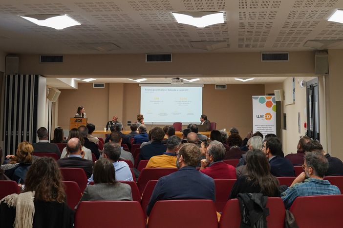 Manodopera in vigna, il report di Weco: il 72% dei lavoratori è di altra nazionalità e il 28% italiano