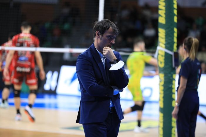 Un preoccupato Matteo Battocchio durante Cuneo-Civitanova (Foto Margherita Leone)