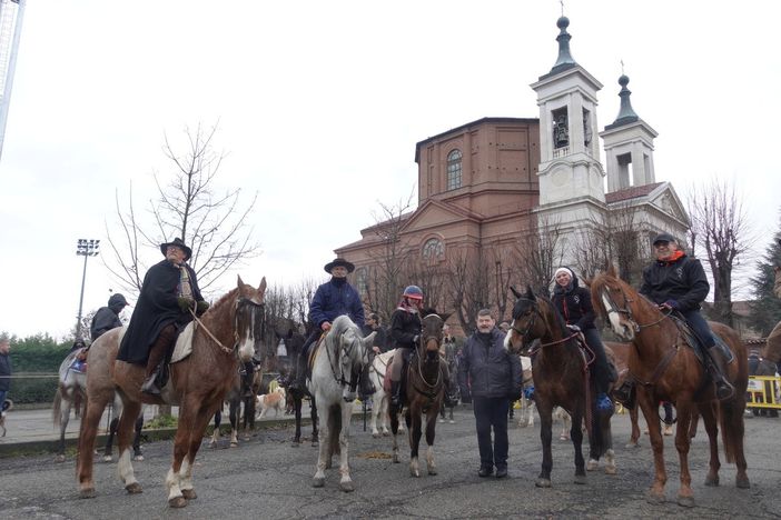 Festa di sant’Antonio: il 17 gennaio si benedicono gli animali e si accendono i falò