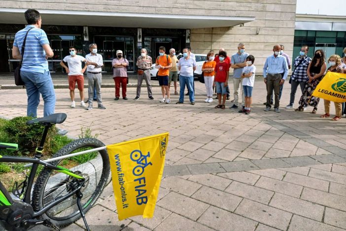 Tappa ad Asti per il comitato che chiede il ripristino della ferrovia