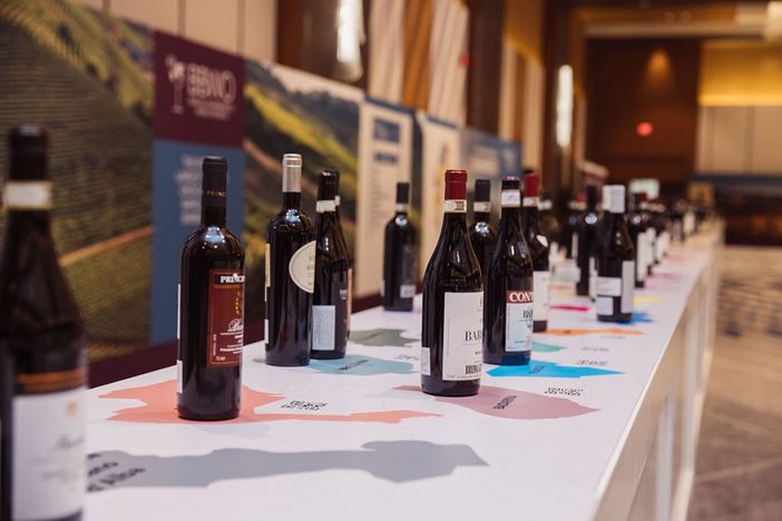 Il potere del vino: a Barolo il reddito procapite vola e ogni bottiglia genera un indotto di 109 euro