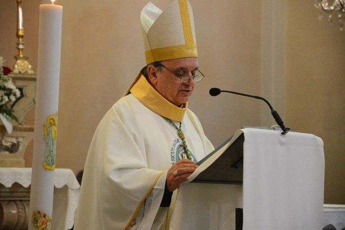 Il vescovo di Alba, monsignor Marco Brunetti