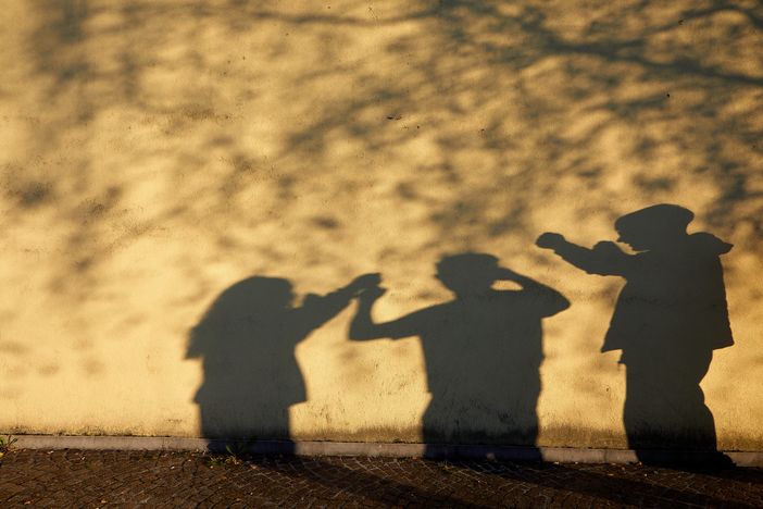 Save the Children, in Piemonte il 62,1% degli adolescenti legge e il 16,7% non fa nessuna attività fisica. In Italia più di uno su 8 è iperconnesso