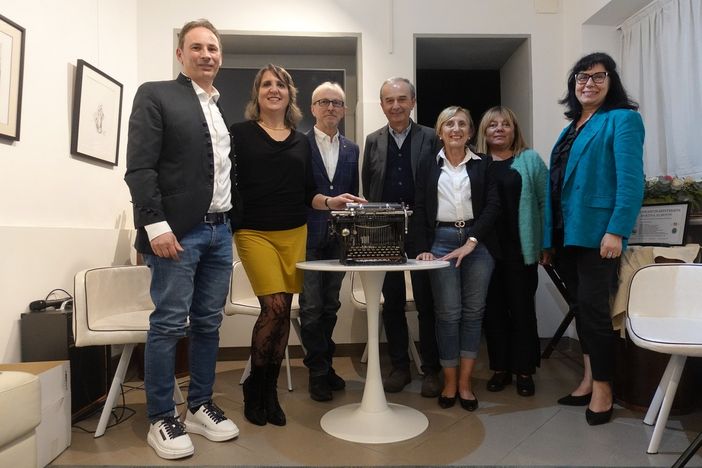 La macchina da scrivere protagonista al Caffè letterario La macchina da scrivere protagonista al Caffè letterario