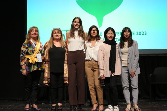 "Women amid changes", da sinistra: Luciana Adriano, Ivana Sarotto, Elena Sarotto, Katya Nesterenko, Fatima Haidari e Valentina Ruggiu