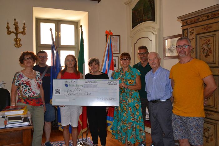 Bra: gli assessori Ciravegna e Brizio incontrano l'associazione AbBRAcciAMO