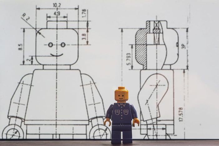 "Il nostro antidoto contro la noia da lockdown? Immortalare i Lego": mostra fotografica a Murazzano