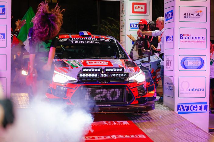 Il 14° Rally di Alba al via: 162 iscritti tra cui il Campione del Mondo in carica Tanak, dieci Nazioni rappresentate ed un plateau di italiani di alto livello