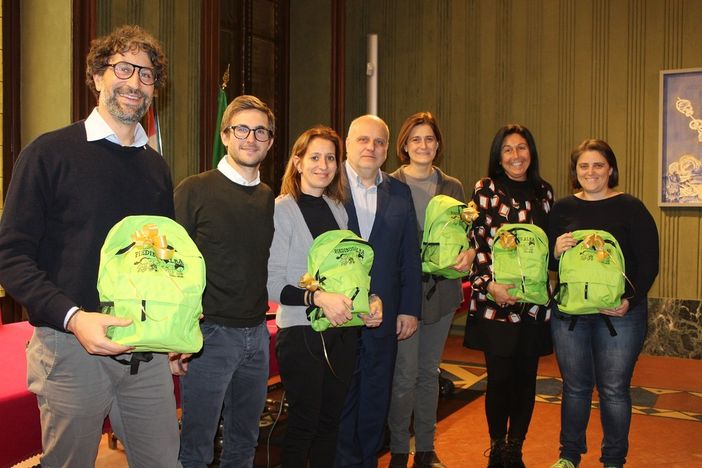 Alcuni momenti della premiazione avvenuta nei giorni in municipio